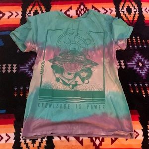 “Knowledge is power” t shirt